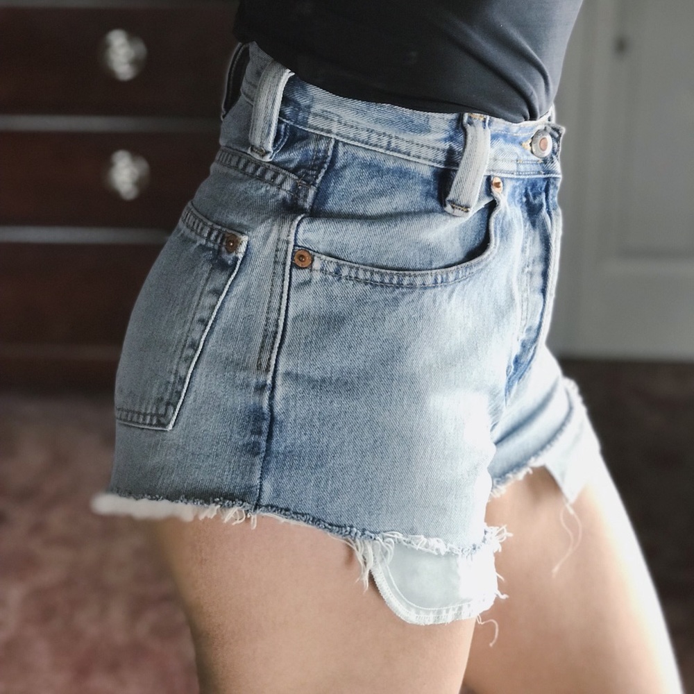 Vintage Gap High Rise Cutoff Shorts B16